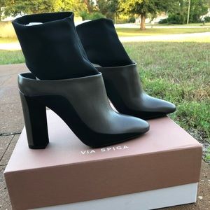 Via Spiga Agyness Bark Boots